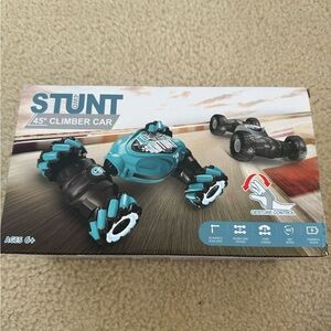 Stunt 4WD 45 degree Climber Car. Gesture and Remote Control.